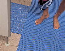 游泳館公共浴室防滑地墊，更衣室防滑地毯，柔軟波浪型